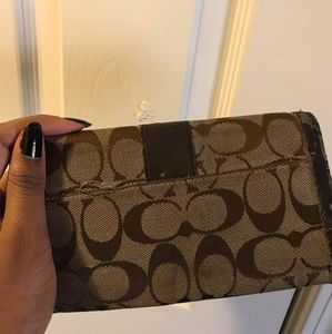 Retro Coach wallet